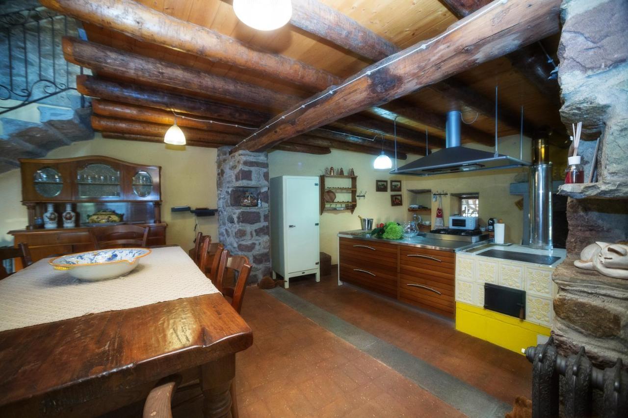 VILLA D'EPOCA le CAPÈLE Gratacasolo Esterno foto